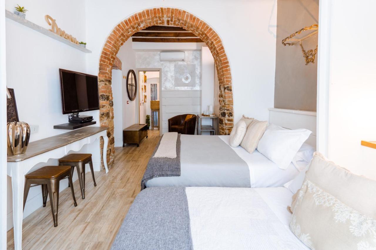 Le 5 Terre Guest house 2*